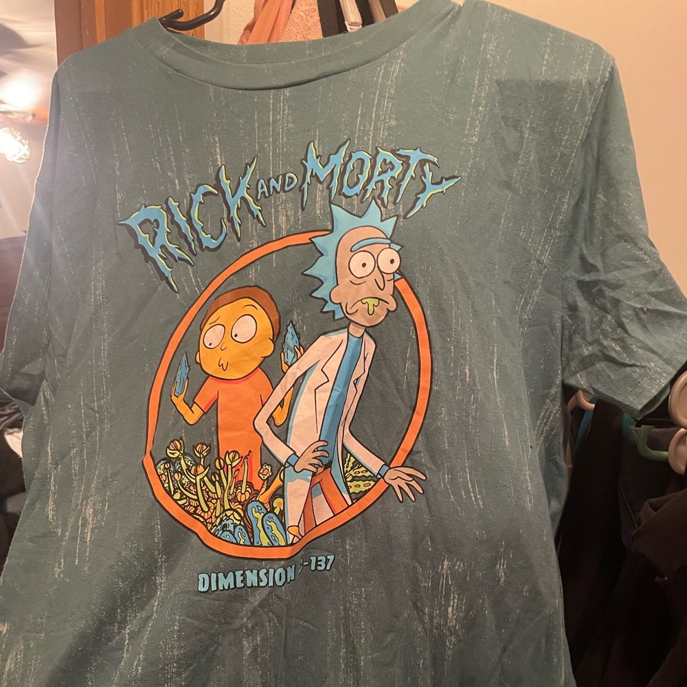 Ricky and Morty T-shirt never worn no rips, no holes , no stains